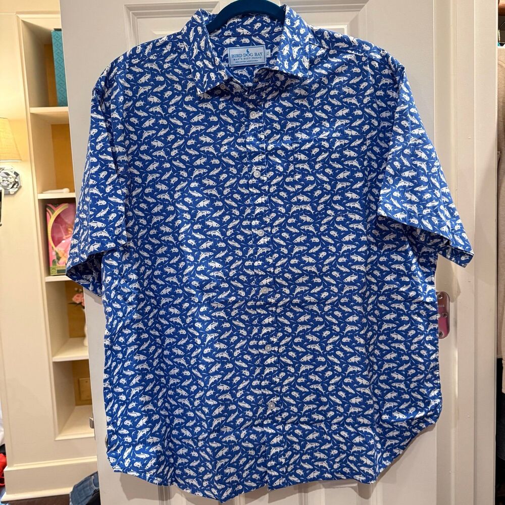 Bird Dog Bay Weekender Button Down Blue Fish AOP size XL Preppy Vacation Casual